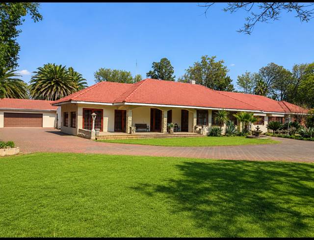 4 BEDROOM HOUSE FOR SALE IN THREE RIVERS